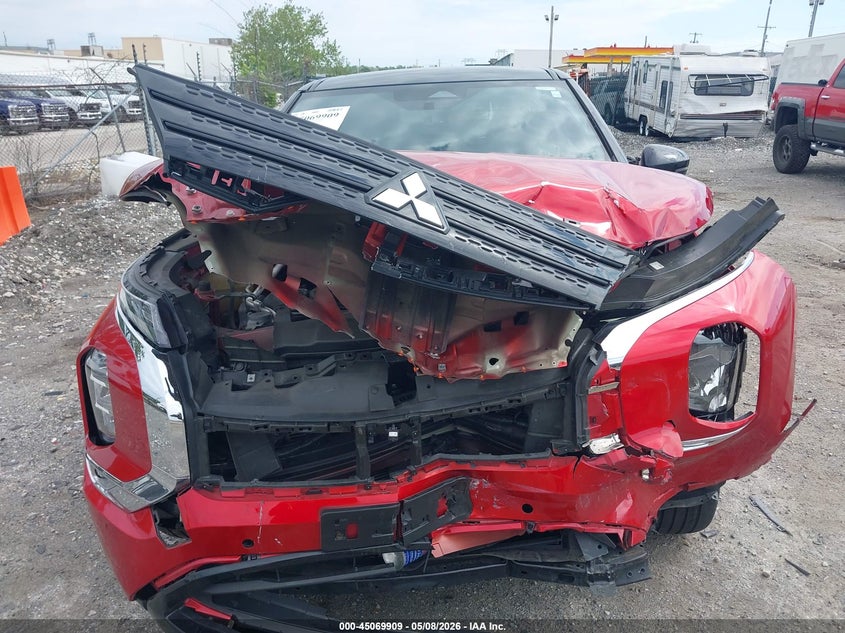 2023 Mitsubishi Outlander VIN JA4J3VA88PZ049508 IAAI salvage auction — FRONT END, Salvage (Pennsylvania), sold $6,950 on 2026-07-10 (photo 6)