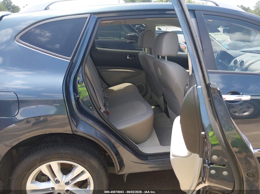2015 Nissan Rogue VIN JN8AS5MT8FW661060 IAAI salvage auction — FRONT END, Salvage (Mississippi), sold $25 on 2026-07-23 (photo 8)