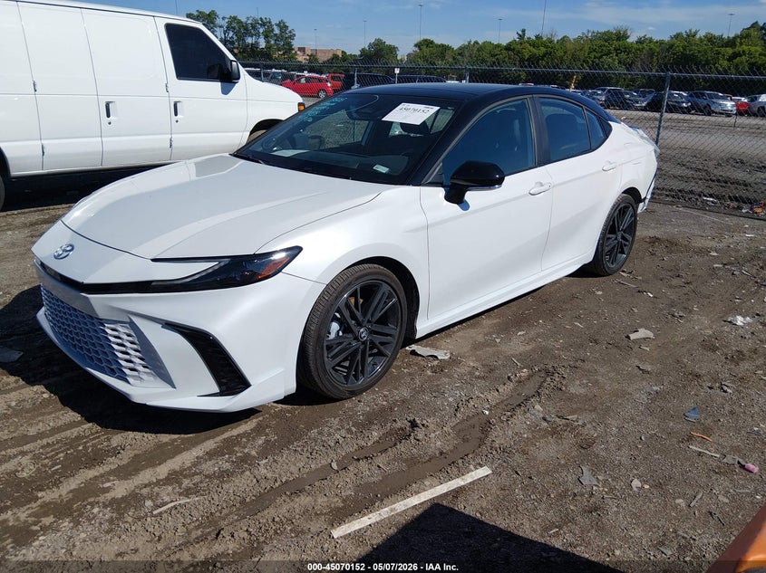 2025 Toyota Camry VIN 4T1DAACK1SU165001 IAAI salvage auction — REAR END, Salvage Title, sold $18,800 on 2026-08-27 (photo 2)