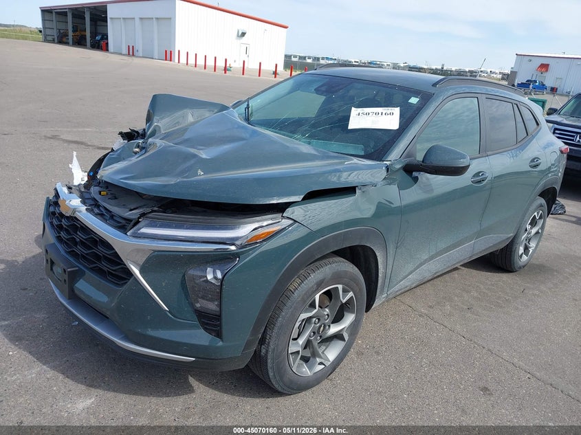 2025 Chevrolet Trax VIN KL77LHEPXSC220299 IAAI salvage auction — RIGHT FRONT, Salvage (Minnesota), sold $4,200 on 2026-07-29 (photo 2)