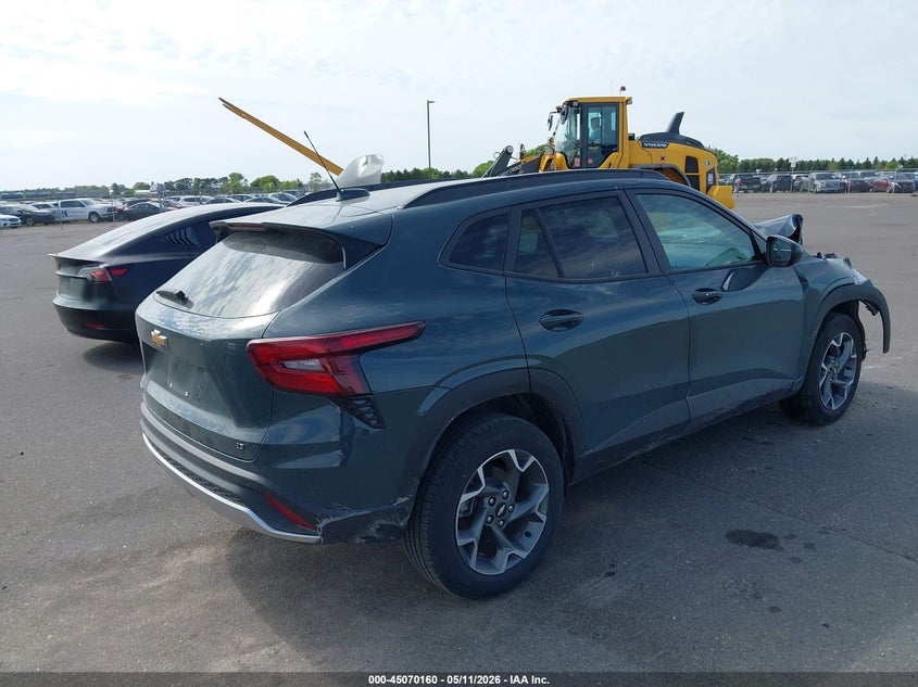 2025 Chevrolet Trax VIN KL77LHEPXSC220299 IAAI salvage auction — RIGHT FRONT, Salvage (Minnesota), sold $4,200 on 2026-07-29 (photo 4)