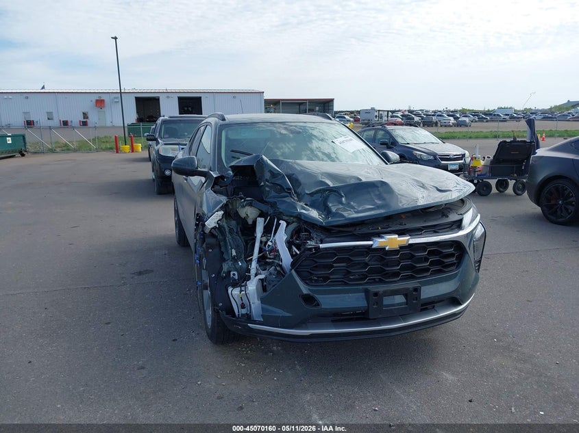 2025 Chevrolet Trax VIN KL77LHEPXSC220299 IAAI salvage auction — RIGHT FRONT, Salvage (Minnesota), sold $4,200 on 2026-07-29 (photo 6)