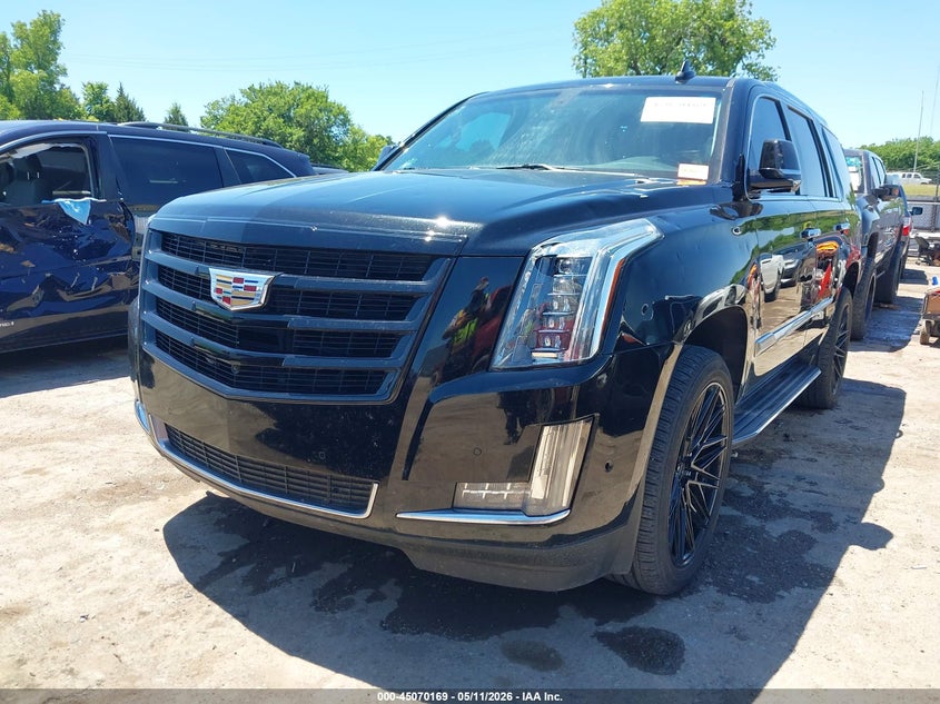 2019 Cadillac Escalade VIN 1GYS3AKJ9KR213176 IAAI salvage auction — HAIL, Clear (Oklahoma), sold $10,300 on 2026-07-29 (photo 2)