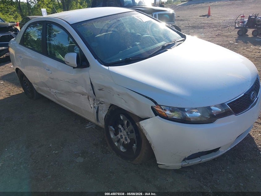 2013 Kia Forte VIN KNAFU4A21D5738255 IAAI salvage auction — RIGHT SIDE, Clear (Indiana), sold $550 on 2026-07-22 (photo 6)