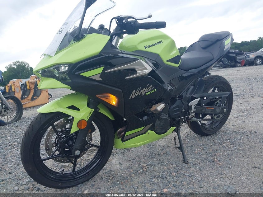 2026 Kawasaki Ninja VIN ML5EXGJ10TDA80668 IAAI salvage auction — RIGHT SIDE, Salvage (Georgia), sold $1,200 on 2026-07-28 (photo 2)