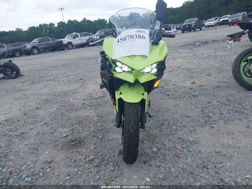 2026 Kawasaki Ninja VIN ML5EXGJ10TDA80668 IAAI salvage auction — RIGHT SIDE, Salvage (Georgia), sold $1,200 on 2026-07-28 (photo 5)