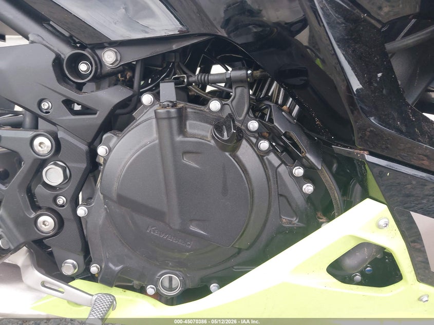 2026 Kawasaki Ninja VIN ML5EXGJ10TDA80668 IAAI salvage auction — RIGHT SIDE, Salvage (Georgia), sold $1,200 on 2026-07-28 (photo 8)