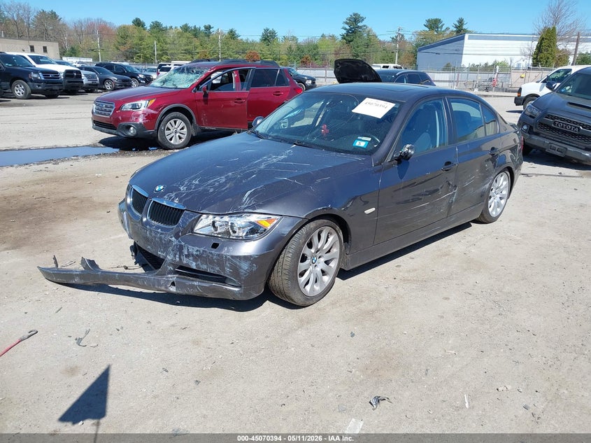 2008 BMW 3er VIN WBAVC93508KZ73028 IAAI salvage auction — RIGHT FRONT, Salvage (New Hampshire), sold $275 on 2026-07-08 (photo 2)