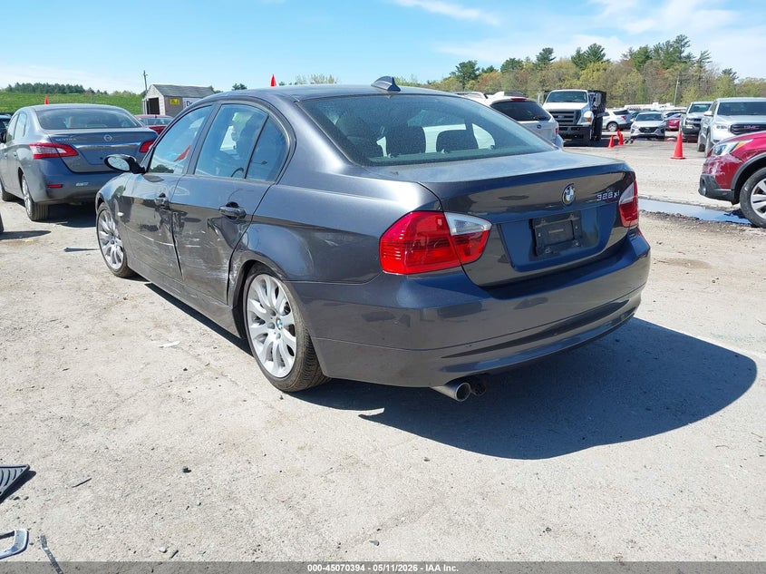 2008 BMW 3er VIN WBAVC93508KZ73028 IAAI salvage auction — RIGHT FRONT, Salvage (New Hampshire), sold $275 on 2026-07-08 (photo 3)