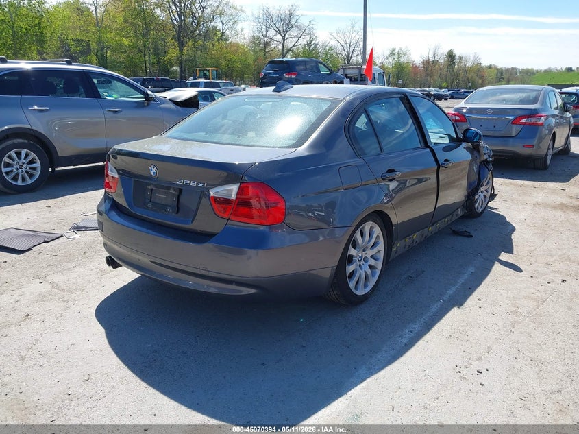 2008 BMW 3er VIN WBAVC93508KZ73028 IAAI salvage auction — RIGHT FRONT, Salvage (New Hampshire), sold $275 on 2026-07-08 (photo 4)