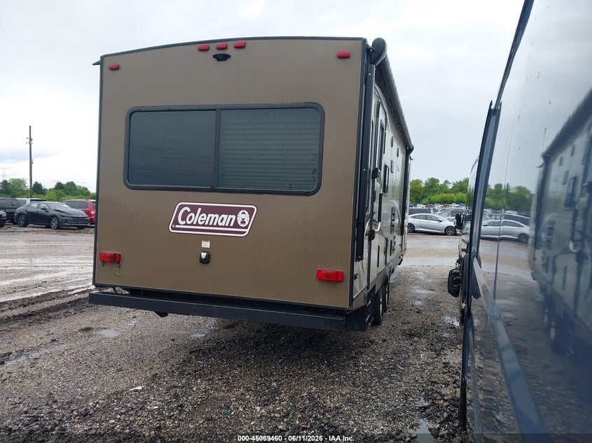 2018 Coleman Other VIN 4YDT26025JP932549 IAAI salvage auction — HAIL, Salvage (Illinois), sold $4,300 on 2026-07-29 (photo 4)