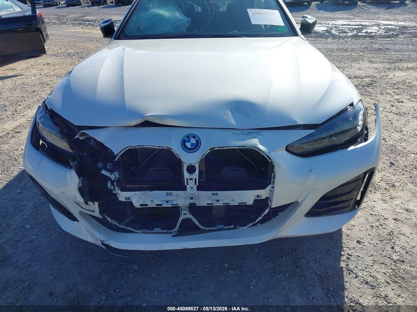 2024 BMW I4 VIN WBY33AW05RFR95272 IAAI salvage auction — FRONT END, Salvage (Arizona), sold $12,600 on 2026-07-20 (photo 6)