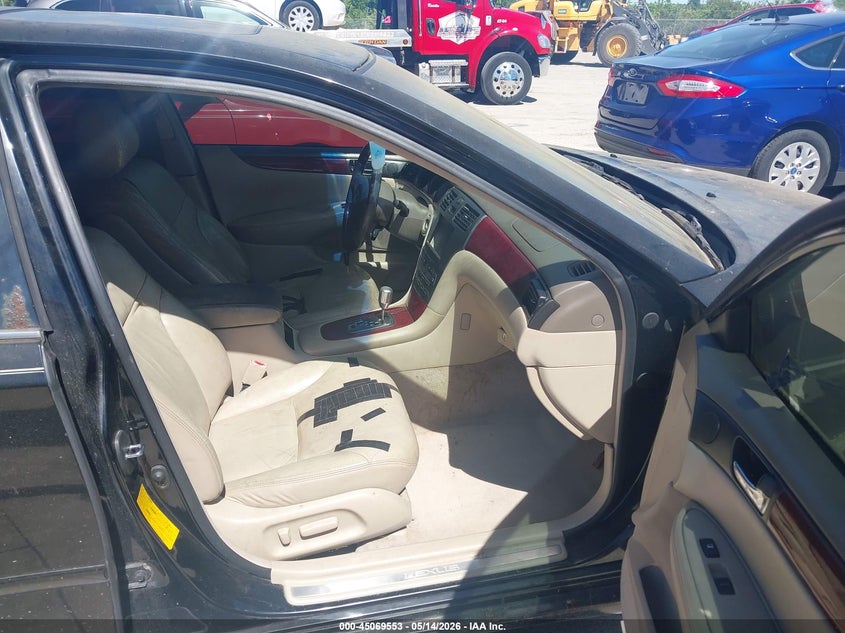 2002 Lexus ES VIN JTHBF30GX20078681 IAAI salvage auction — NORMAL WEAR, Clear (Missouri), sold $325 on 2026-07-21 (photo 5)