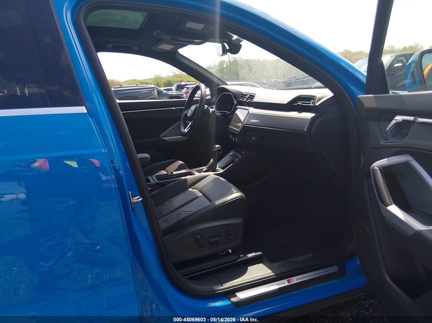 2023 Audi Q3 VIN WA1DECF34P1078415 IAAI salvage auction — LEFT & RIGHT, Salvage - 75% Or Less (Maryland), sold $10,300 on 2026-07-27 (photo 5)