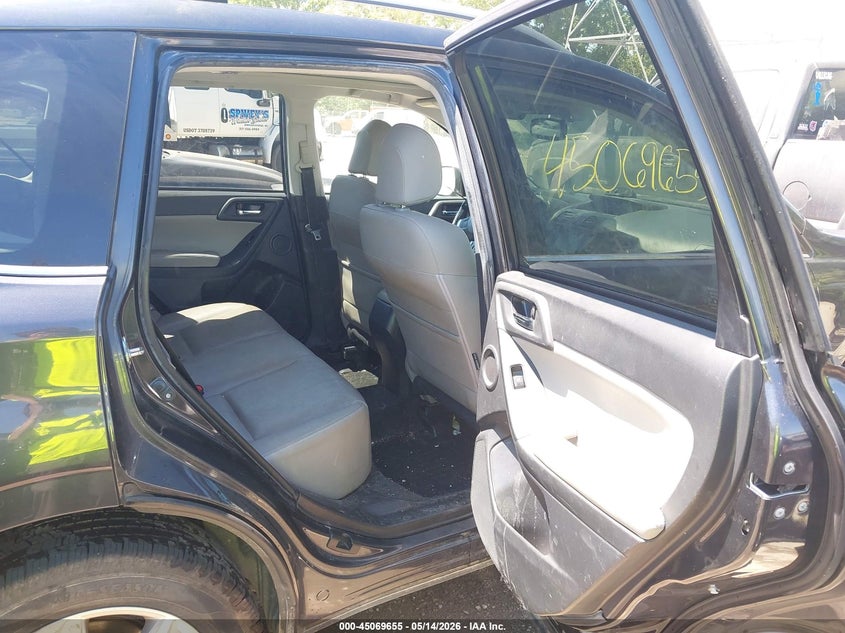 2015 Subaru Forester VIN JF2SJARC8FH822128 IAAI salvage auction — LEFT SIDE, Clear (Indiana), sold $500 on 2026-07-29 (photo 8)