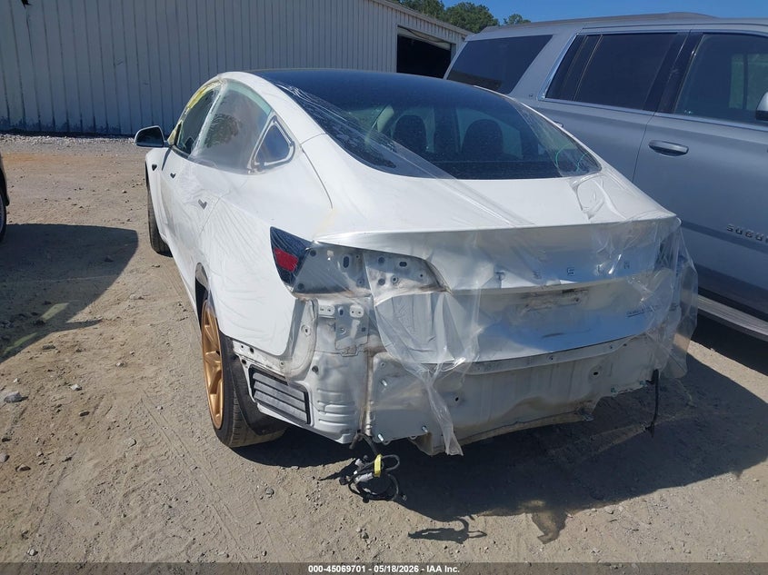 2019 Tesla Model 3 VIN 5YJ3E1EB0KF408419 IAAI salvage auction — REAR END, Salvage (Georgia), sold $7,600 on 2026-07-24 (photo 3)