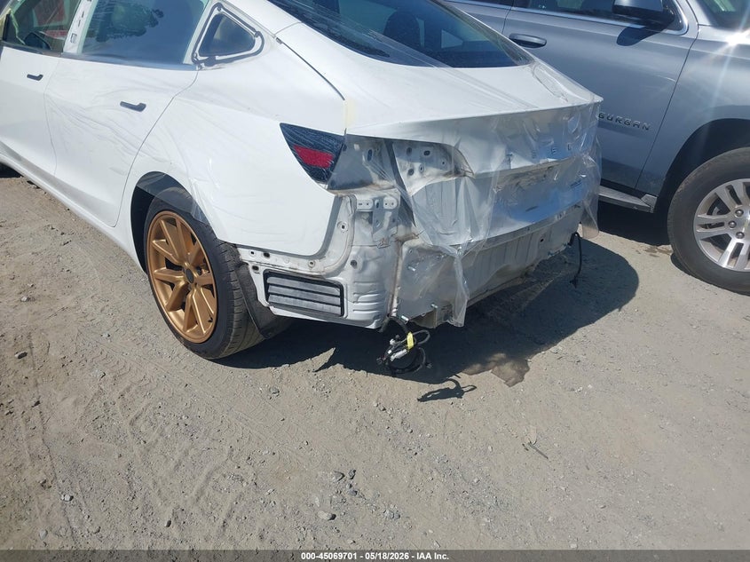 2019 Tesla Model 3 VIN 5YJ3E1EB0KF408419 IAAI salvage auction — REAR END, Salvage (Georgia), sold $7,600 on 2026-07-24 (photo 6)