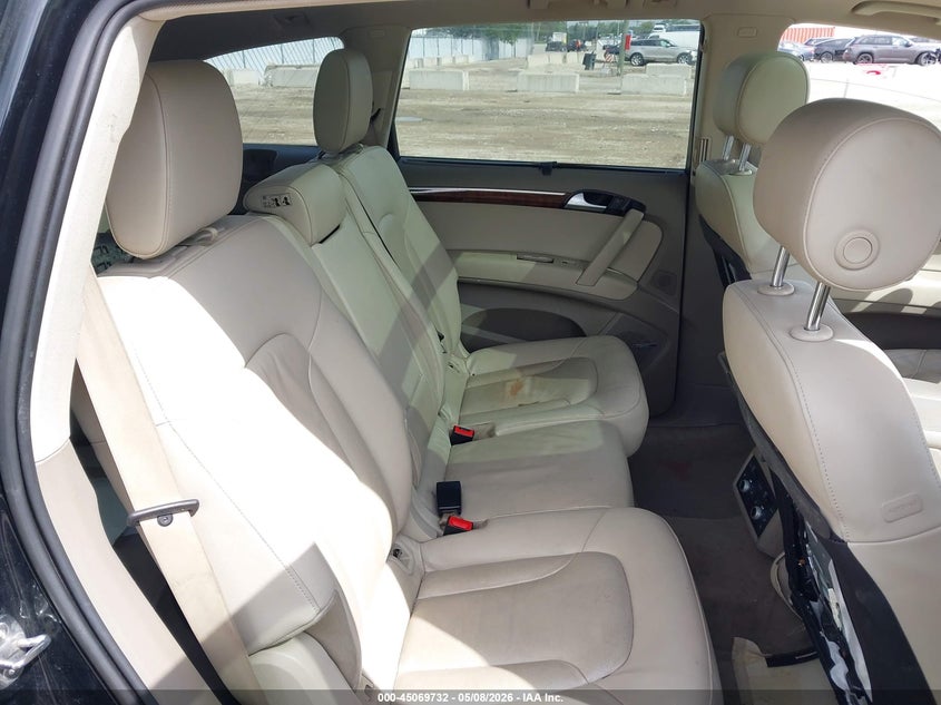 2014 Audi Q7 VIN WA1LGAFE5ED011099 IAAI salvage auction — UNKNOWN, Salvage (Illinois), sold $750 on 2026-07-07 (photo 8)