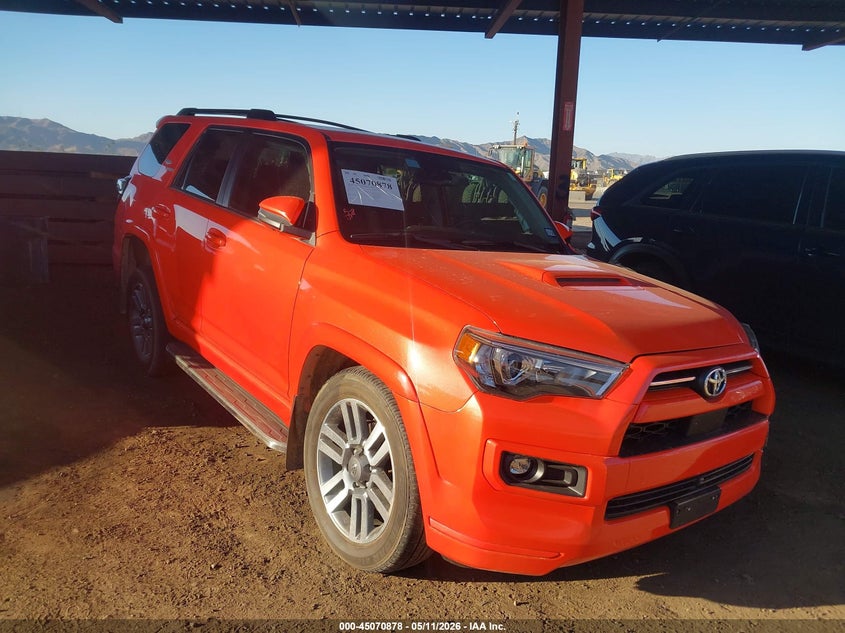 2024 Toyota 4runner VIN JTEAU5JR8R5305325 IAAI salvage auction — LEFT FRONT, Salvage (Texas), sold $16,975 on 2026-07-14 (photo 1)