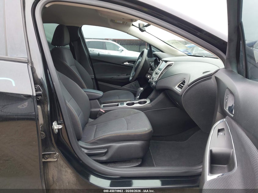 2018 Chevrolet Cruze VIN 1G1BC5SM5J7191896 IAAI salvage auction — SIDE, Original (Texas), sold $1,650 on 2026-07-10 (photo 5)