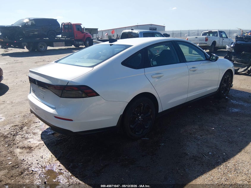 2025 Honda Accord VIN 1HGCY1F41SA000335 IAAI salvage auction — LEFT SIDE, Salvage (Mississippi), sold $9,900 on 2026-07-29 (photo 4)