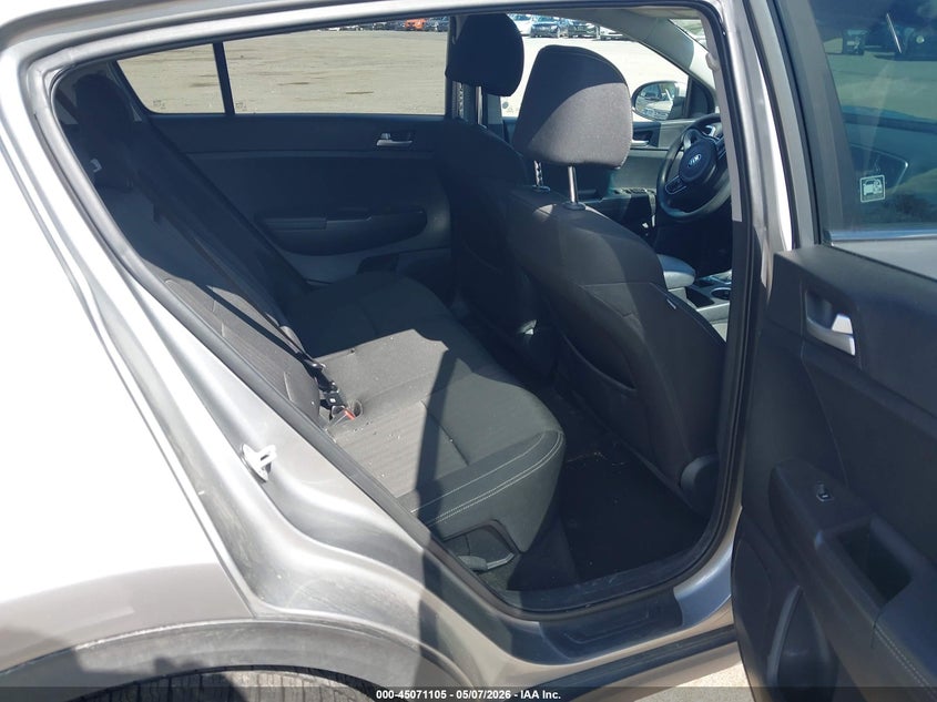 2019 Kia Sportage VIN KNDPMCACXK7609300 IAAI salvage auction — FRONT & REAR, Salvage (Massachusetts), sold $2,400 on 2026-07-24 (photo 8)