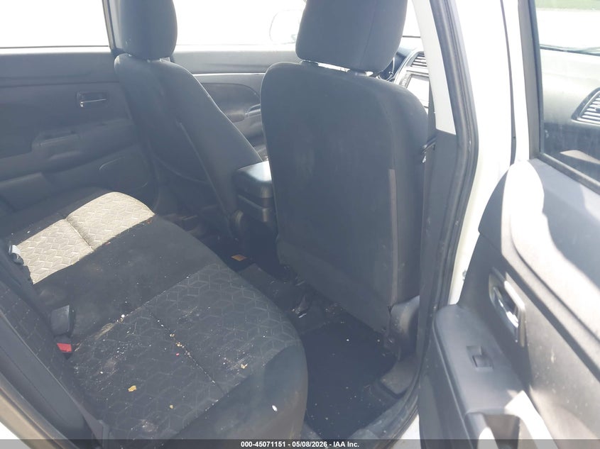 2021 Mitsubishi Outlander VIN JA4ARUAU3MU032842 IAAI salvage auction — FRONT END, Mv-907A (New York), sold $4,950 on 2026-07-07 (photo 8)