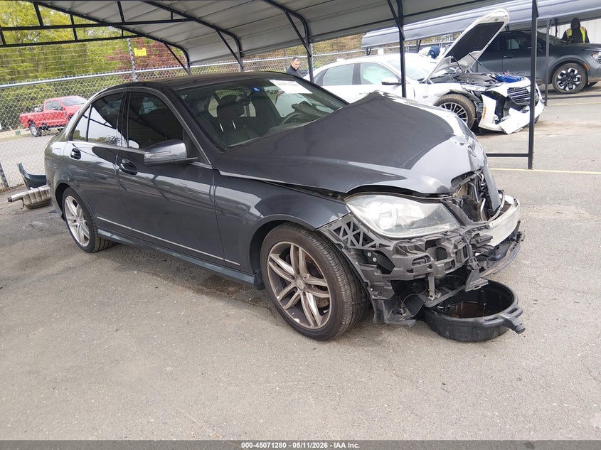 2014 Mercedes-benz C-klasse VIN WDDGF8AB4ER320183 IAAI salvage auction — FRONT END, Salvage (Connecticut), sold $775 on 2026-07-30 (photo 1)