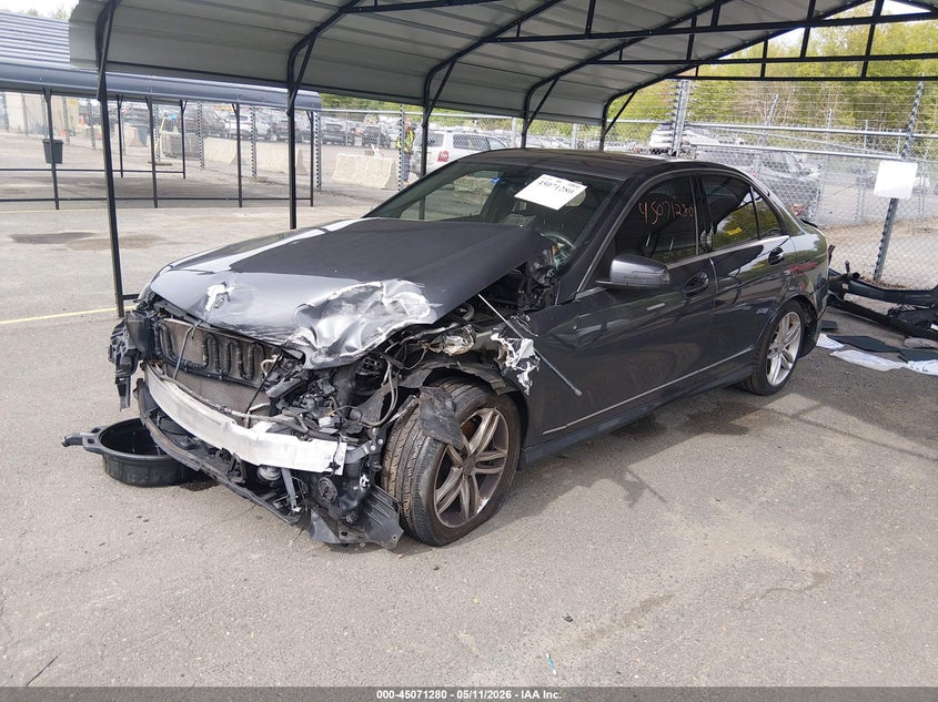 2014 Mercedes-benz C-klasse VIN WDDGF8AB4ER320183 IAAI salvage auction — FRONT END, Salvage (Connecticut), sold $775 on 2026-07-30 (photo 2)