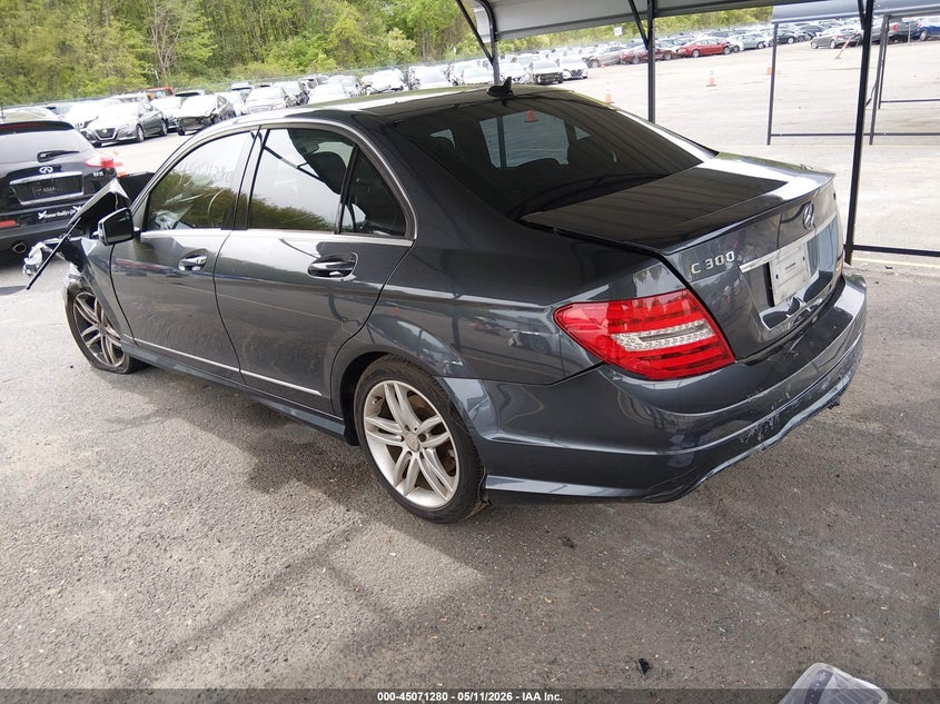 2014 Mercedes-benz C-klasse VIN WDDGF8AB4ER320183 IAAI salvage auction — FRONT END, Salvage (Connecticut), sold $775 on 2026-07-30 (photo 3)