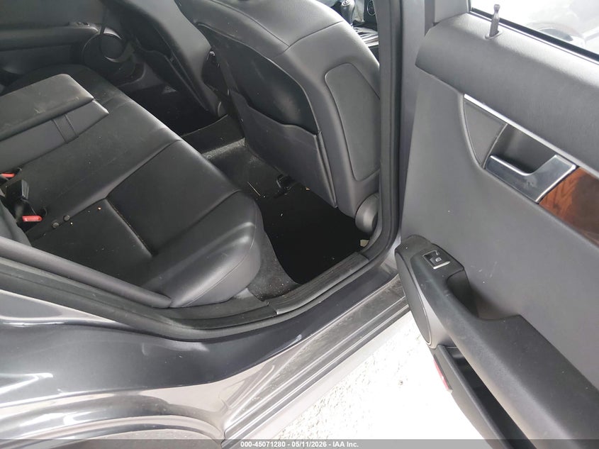 2014 Mercedes-benz C-klasse VIN WDDGF8AB4ER320183 IAAI salvage auction — FRONT END, Salvage (Connecticut), sold $775 on 2026-07-30 (photo 8)