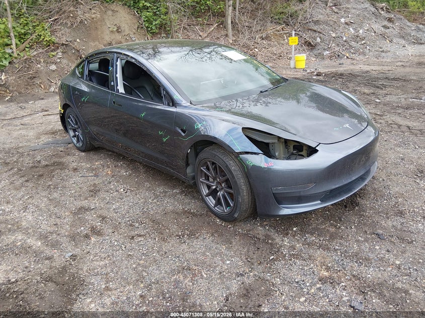 2019 Tesla Model 3 VIN 5YJ3E1EAXKF411318 IAAI salvage auction — REAR END, Salvage (Idaho), sold $3,750 on 2026-07-11 (photo 1)
