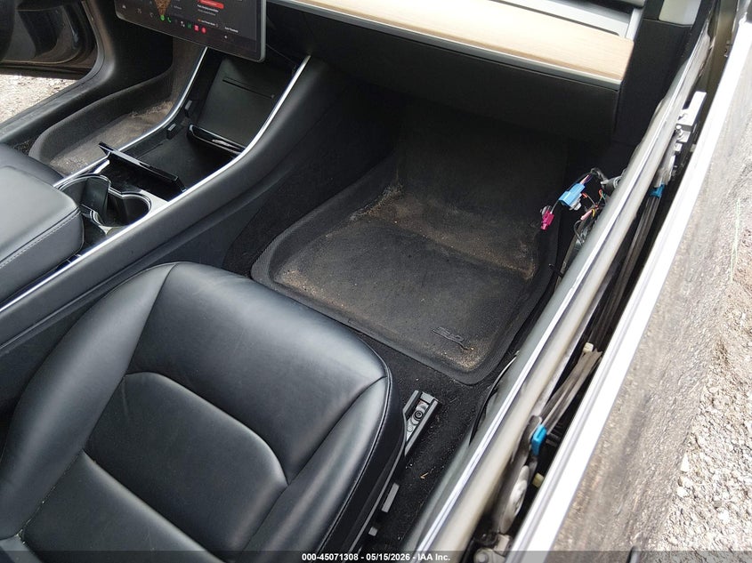 2019 Tesla Model 3 VIN 5YJ3E1EAXKF411318 IAAI salvage auction — REAR END, Salvage (Idaho), sold $3,750 on 2026-07-11 (photo 5)