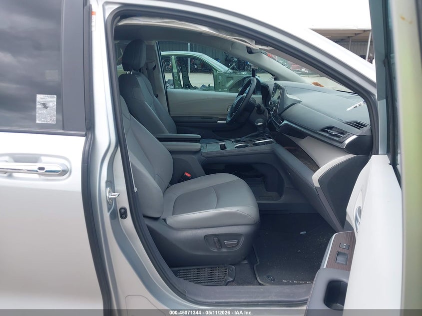 2022 Toyota Sienna VIN 5TDYRKEC5NS085171 IAAI salvage auction — LEFT SIDE, Original (Texas), sold $10,950 on 2026-07-15 (photo 5)