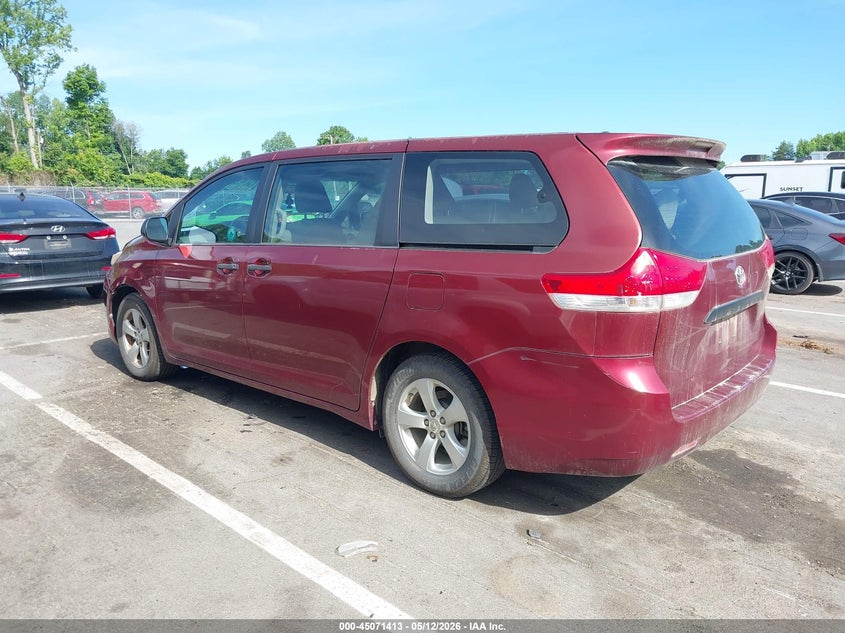 2012 Toyota Sienna VIN 5TDZK3DC7CS247587 IAAI salvage auction — RIGHT FRONT, Salvage (North Carolina), sold $825 on 2026-07-23 (photo 3)