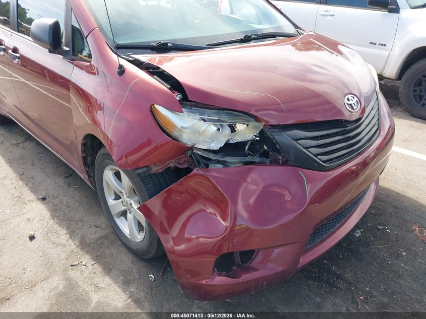 2012 Toyota Sienna VIN 5TDZK3DC7CS247587 IAAI salvage auction — RIGHT FRONT, Salvage (North Carolina), sold $825 on 2026-07-23 (photo 6)