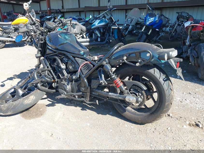 2023 Honda Cm VIN JH2SC8313PK200718 IAAI salvage auction — FRONT & REAR, Salvage (Tennessee), sold $550 on 2026-07-29 (photo 3)