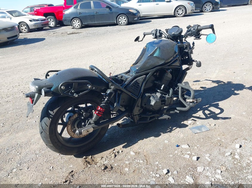 2023 Honda Cm VIN JH2SC8313PK200718 IAAI salvage auction — FRONT & REAR, Salvage (Tennessee), sold $550 on 2026-07-29 (photo 4)
