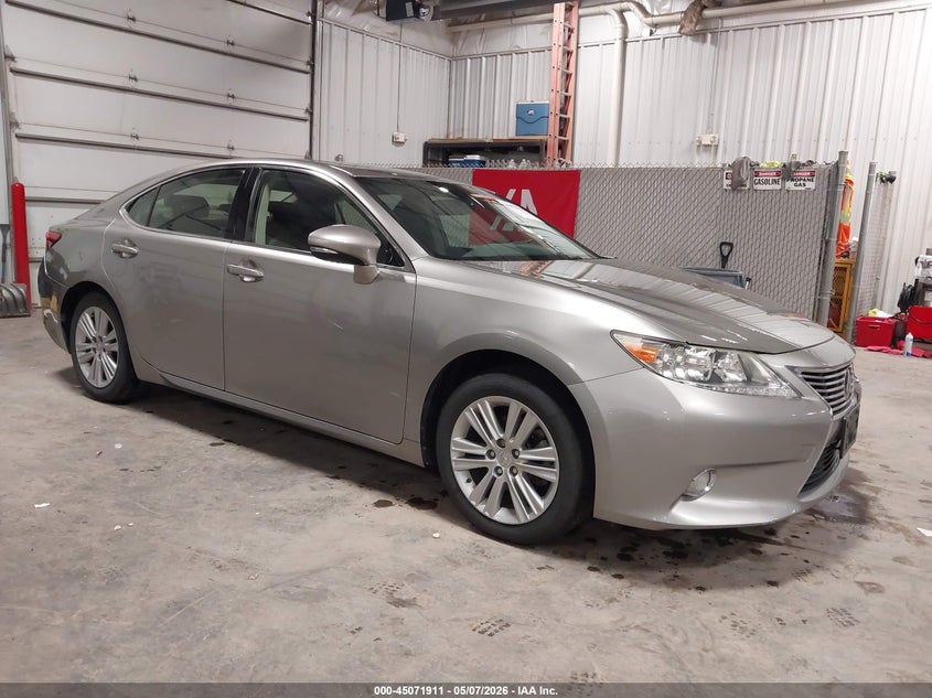 2015 Lexus VIN JTHBK1GG3F2202127 IAAI salvage auction — REAR END, Salvage (Iowa), sold $2,825 on 2026-07-07 (photo 1)