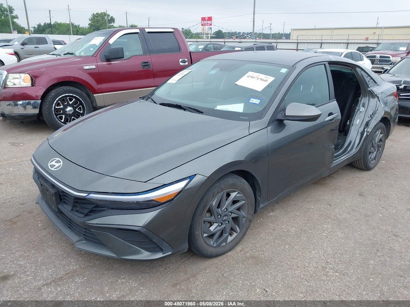 2024 Hyundai Elantra VIN KMHLM4DG3RU680963 IAAI salvage auction — LEFT SIDE, Original (Texas), sold $4,050 on 2026-07-29 (photo 2)