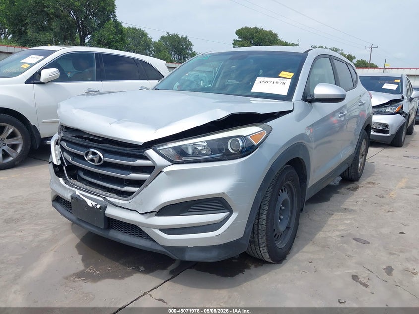 2017 Hyundai Tucson VIN KM8J23A44HU494817 IAAI salvage auction — FRONT END, Clear (Indiana), sold $3,950 on 2026-07-07 (photo 2)