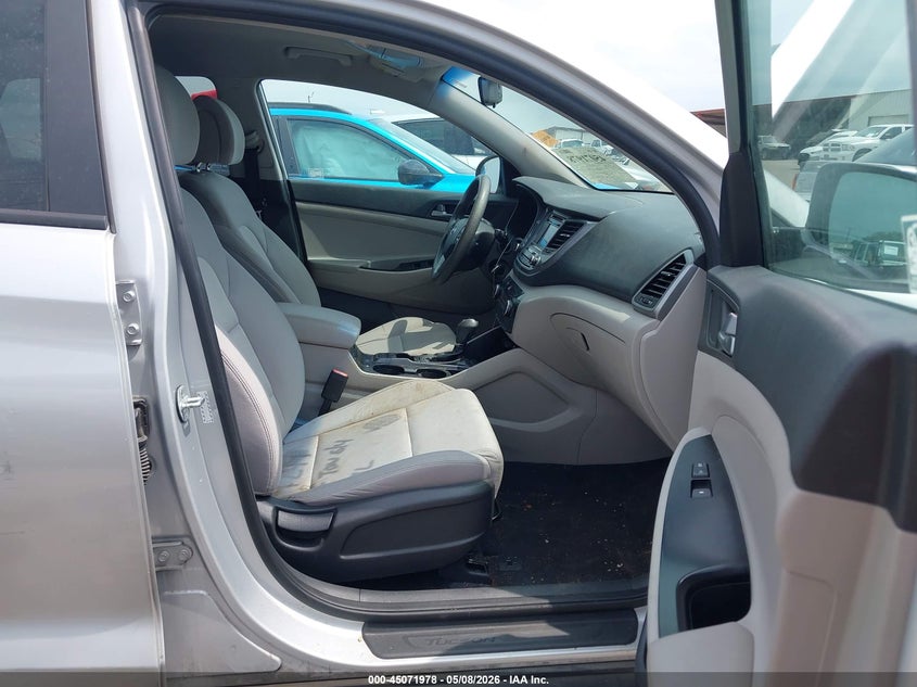 2017 Hyundai Tucson VIN KM8J23A44HU494817 IAAI salvage auction — FRONT END, Clear (Indiana), sold $3,950 on 2026-07-07 (photo 5)
