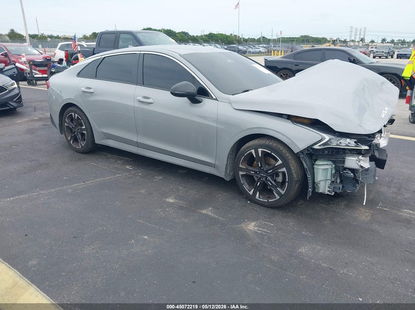 2022 Kia K5 VIN 5XXG64J28NG138380 IAAI salvage auction — FRONT END, Rebuildable (Florida), sold $2,450 on 2026-07-17 (photo 1)