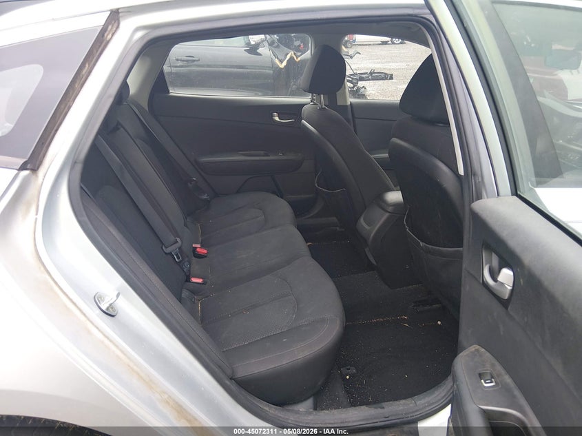 2017 Kia Optima VIN 5XXGT4L39HG145504 IAAI salvage auction — FRONT END, Salvage (Louisiana), sold $25 on 2026-07-29 (photo 8)