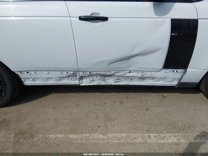 2016 Land rover RANGE ROVER VIN SALGS2KF0GA264922 IAAI salvage auction — RIGHT SIDE, Clear (New Jersey), sold $7,950 on 2026-07-20 (photo 6)