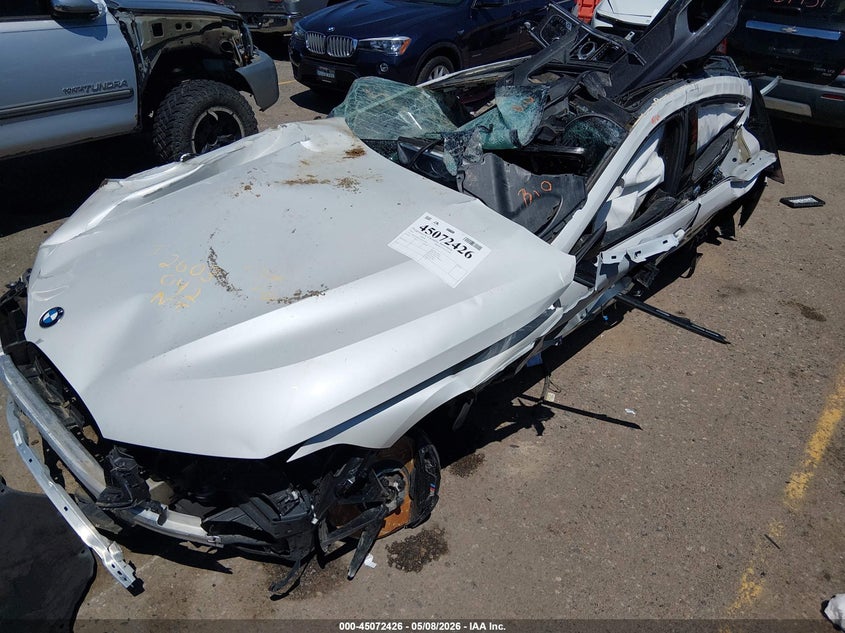 2022 BMW 8er VIN WBAGV8C0XNCK19108 IAAI salvage auction — ALL OVER, Salvage Title, sold $3,300 on 2026-08-04 (photo 6)