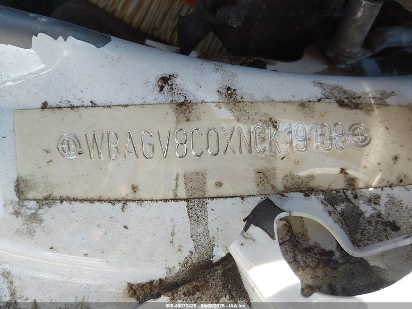 2022 BMW 8er VIN WBAGV8C0XNCK19108 IAAI salvage auction — ALL OVER, Salvage Title, sold $3,300 on 2026-08-04 (photo 9)