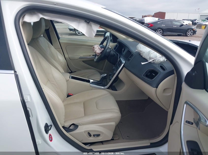 2013 Volvo S60 VIN YV1612FS0D1234550 IAAI salvage auction — FRONT END, Salvage (Texas), sold $375 on 2026-07-22 (photo 5)