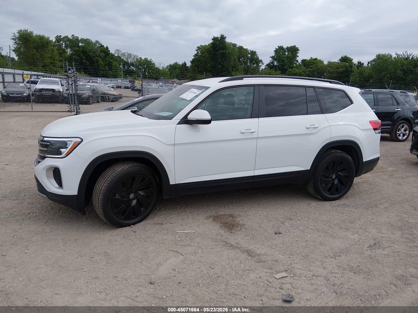 2024 Volkswagen Atlas VIN 1V2HR2CA7RC623666 IAAI salvage auction — HAIL, Salvage (Iowa), sold $17,100 on 2026-07-29 (photo 2)