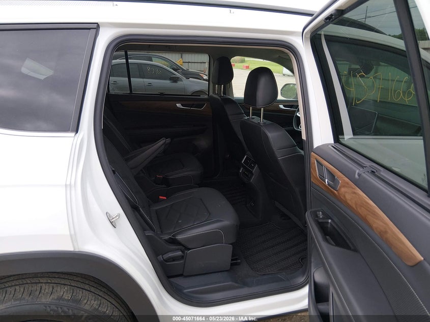 2024 Volkswagen Atlas VIN 1V2HR2CA7RC623666 IAAI salvage auction — HAIL, Salvage (Iowa), sold $17,100 on 2026-07-29 (photo 8)